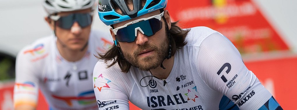 BVB-Fan Rick Zabel f&auml;hrt mit dem Rennrad zum Champions-League-Finale nach London. - &copy; Sebastian Gollnow/dpa