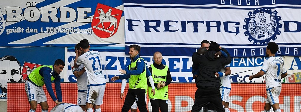Der 1. FC Magdeburg f&uuml;gt dem Tabellenf&uuml;hrer aus Hamburg die erste Saisonniederlage zu. - &copy; Christophe Gateau/dpa