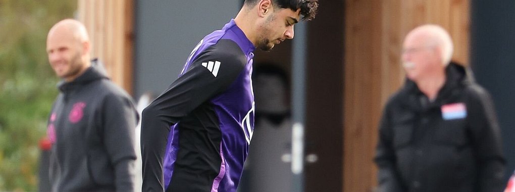 Aleksandar Pavlovic ist nach Knieproblemen wieder fit und wird in seiner Heimat München gegen Holland spielen. - © Christian Charisius/dpa