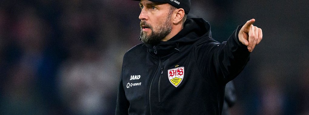 Trainer Sebastian Hoeneß vom VfB Stuttgart hat großen Respekt vor Atalanta Bergamo. - © Tom Weller/dpa