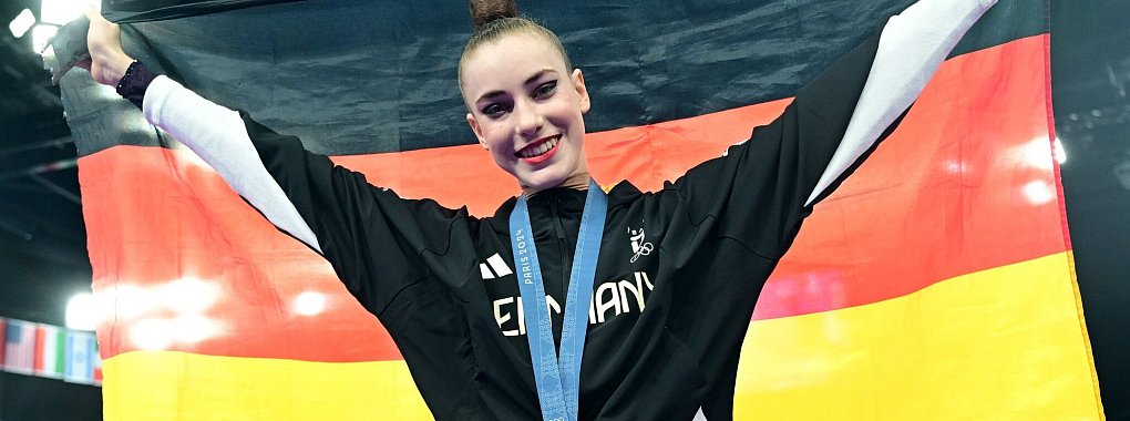 Olympiasiegerin Darja Varfolomeev soll der Star der Heim-WM 2026 werden. - © Sina Schuldt/dpa