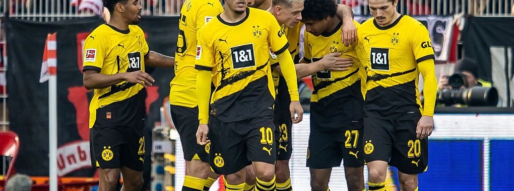 Borussia Dortmund holte beim Gastspiel in der Alten F&ouml;rsterei drei Punkte. - &copy; Andreas Gora/dpa