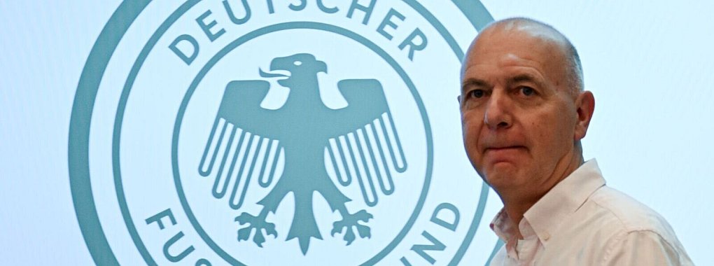 Der Deutsche Fußball-Bund mit Präsident Bernd Neuendorf wird für eine Vergabe der WM 2034 an Saudi-Arabien stimmen. - © Federico Gambarini/dpa