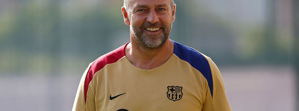 Ex-Bundestrainer Hansi Flick hat Marc Bernal bei Barcelona zur Vorbereitung der ersten Mannschaft dazugeholt. - &copy; Joan Monfort/AP/dpa