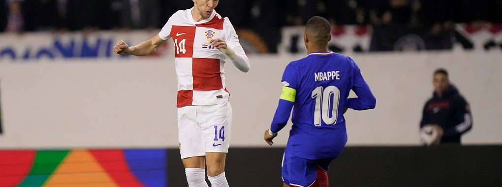 Perisic führt Kroatien zum Sieg. - © Darko Bandic/AP/dpa