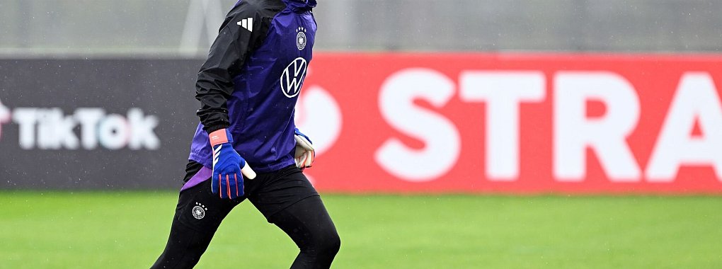 Torwart Manuel Neuer soll nach anderthalb Jahren ohne L&auml;nderspiel wieder im DFB-Tor stehen. - &copy; Federico Gambarini/dpa