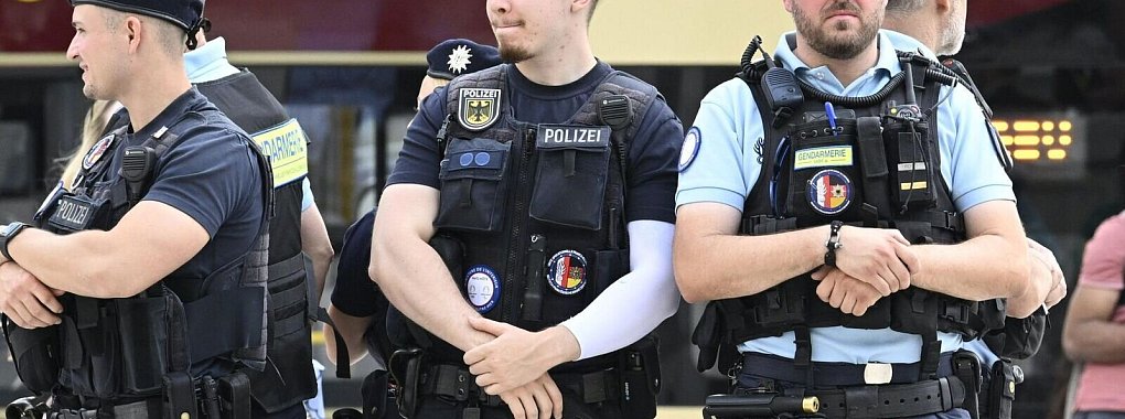 Bei den Olympischen Spielen sind rund 300 deutsche Polizisten im Einsatz - © Heikki Saukkomaa/Lehtikuva/dpa