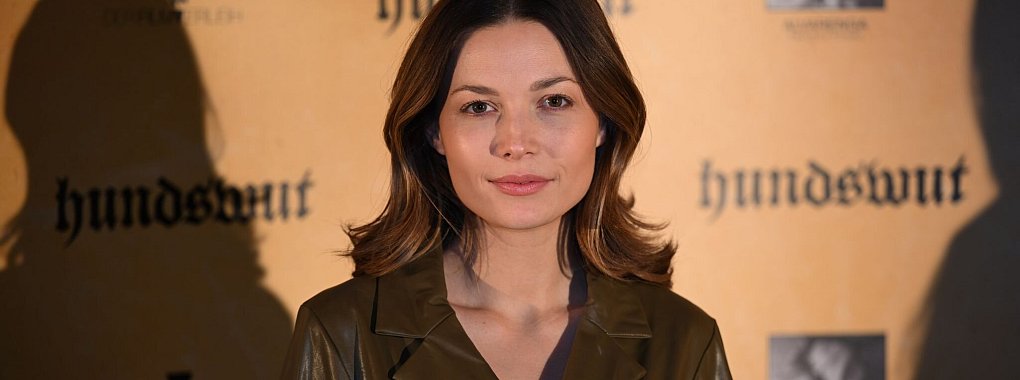 Die Schauspielerin Lena Meckel wurde 2024 Mutter. (Archivfoto) - © Felix Hörhager/dpa