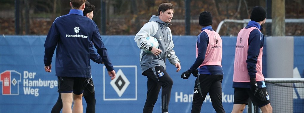 Trainer für ein Spiel? Interimscoach Merlin Polzin - © Christian Charisius/dpa