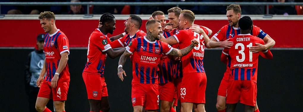 Heidenheim jubelte früh über das 1:0. - © Tom Weller/dpa