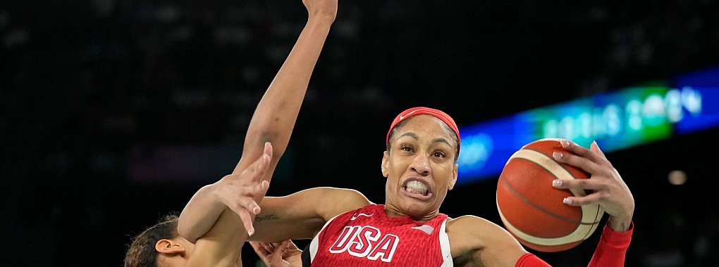 Die US-Basketballerinnen um A\'ja Wilson haben in Paris Gold gewonnen. - &copy; Mark J. Terrill/AP
