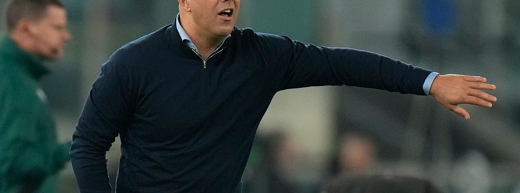 Arne Slot soll ein Kandidat f&uuml;r die Nachfolge von Trainer J&uuml;rgen Klopp beim FC Liverpool sein. - &copy; Alessandra Tarantino/AP/dpa