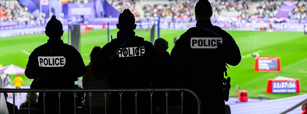 Beim Nations-League-Spiel Frankreich gegen Israel sollen rund 4.000 Polizisten im Einsatz sein. (Archivbild) - © Julian Stratenschulte/dpa