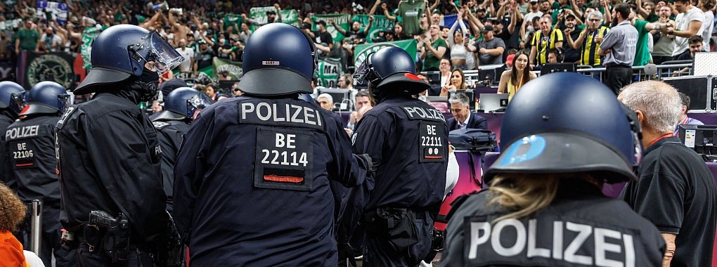 Beim Final Four der Euroleague war die Berliner Polizei gefordert. - &copy; Andreas Gora/dpa
