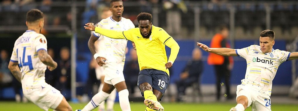 Boulaye Dia trifft zum 1:0 für Lazio Rom gegen Dynamo Kiew im Volksparkstadion. - © Claus Bergmann/dpa