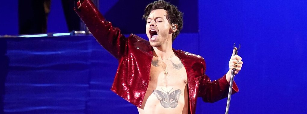 Harry Styles bei seinem Auftritt bei den Brit Awards 2023 in der O2 Arena. - &copy; Ian West/PA Wire/dpa