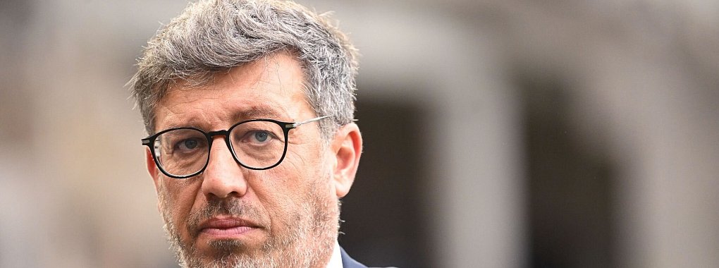 Die Stuttgarter Fanszene fordert den Rücktritt des VfB-Präsidenten Claus Vogt. - © Marijan Murat/dpa