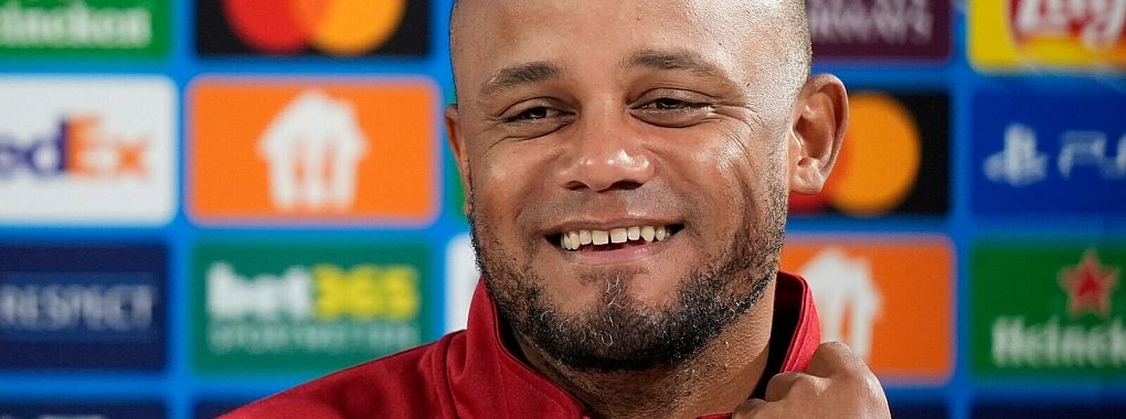 Vincent Kompany äußert sich bei der Pressekonferenz vor Benfica zum neuen Ligaformat der Champions League. - © Matthias Schrader/AP