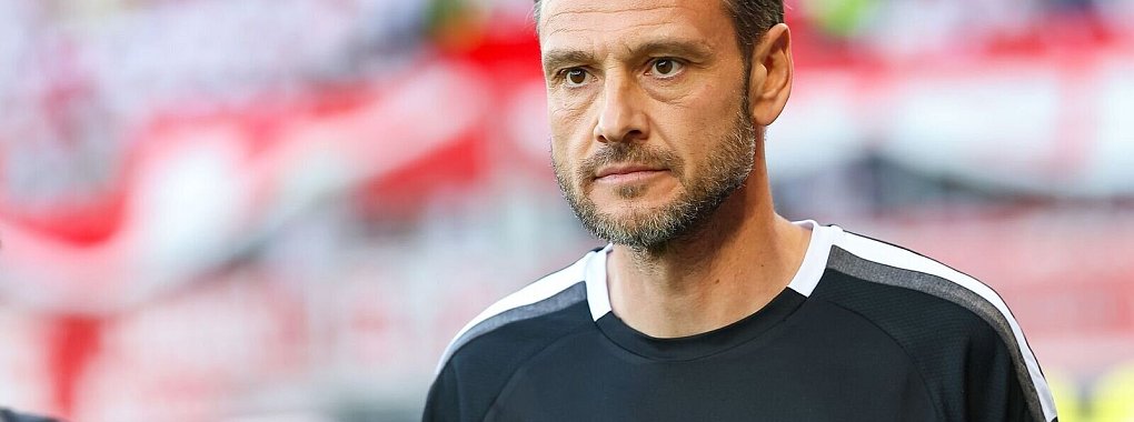 Der Cheftrainer des SV Wehen Wiesbaden: Nils D&ouml;ring. - &copy; Daniel L&ouml;b/dpa