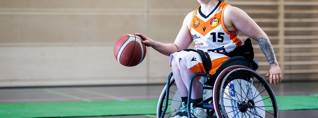 Profi-Rollstuhlbasketballerin Vanessa Erskine spielt in der Liga in einem M&auml;nner-Team. - &copy; Moritz Frankenberg/dpa