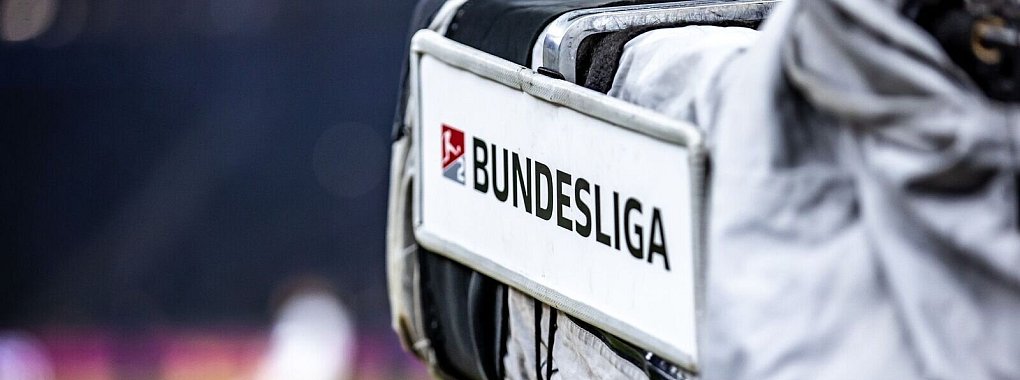 Die DFL stoppte die Auktion der TV-Rechte. - © Andreas Gora/dpa
