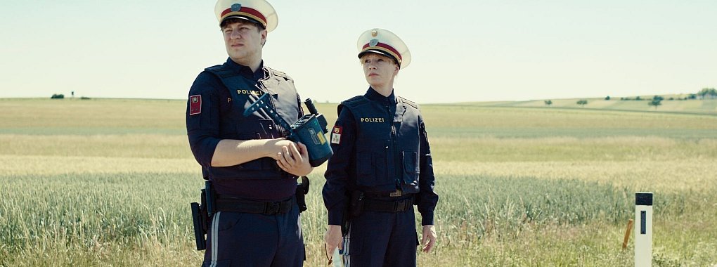 Hektisch geht es bei Polizei-Eins&auml;tzen von Andrea (Birgit Minichmayr) und Georg (Thomas Schubert) eigentlich nie zu. - &copy; Majestic/dpa