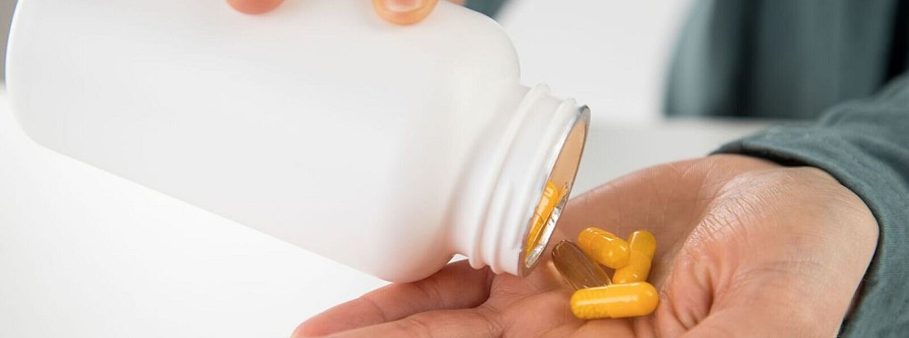 Der Bundesfinanzhof muss entscheiden, ob Nahrungsergänzungsmittel für Krebspatienten zwangsläufig sind - und daher ein steuerlicher Abzug der Kosten dafür berechtigt ist. - © Christin Klose/dpa-tmn