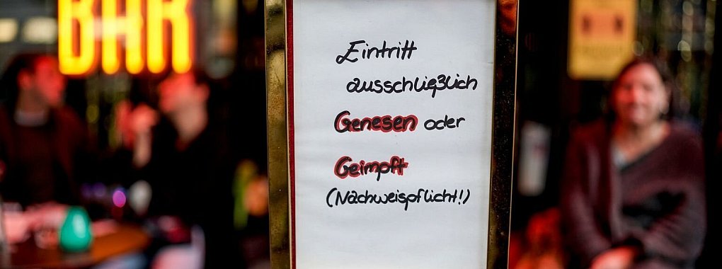 2G-Regel - &copy; Foto: Axel Heimken/dpa