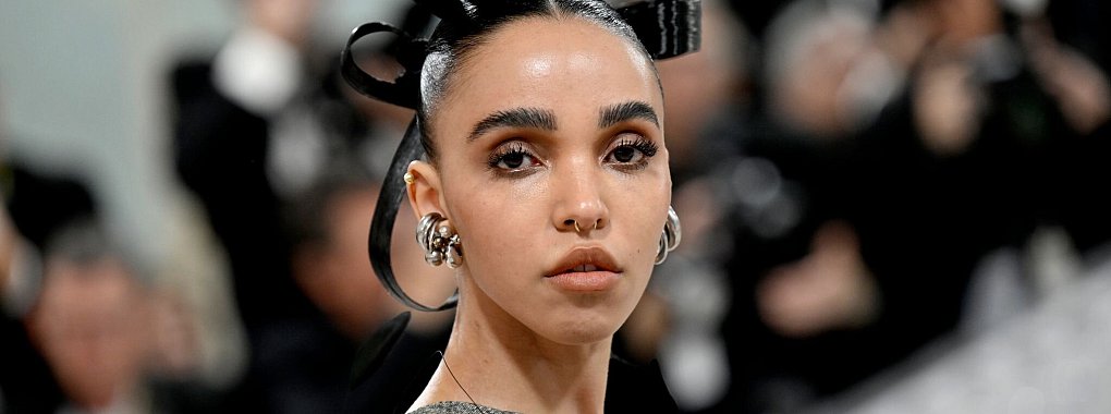 Musikerin FKA Twigs ist nach eigener Aussage «am Boden zerstört». (Archivbild) - © Evan Agostini/Invision/AP/dpa
