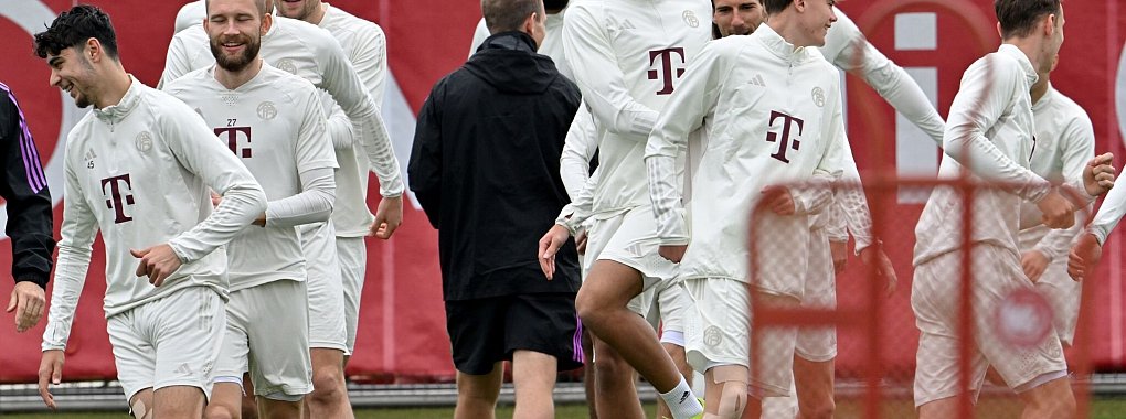 Die Spieler des FC Bayern M&uuml;nchen beim Abschlusstraining. - &copy; Peter Kneffel/dpa