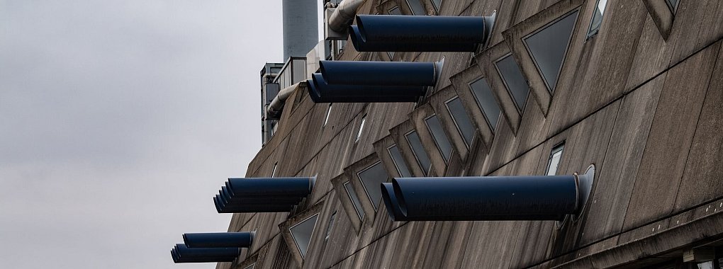 Der Berliner Mäusebunker ist ein ebenso bizarres wie legendäres Beispiel für brutalistische Bauweise. (Archivbild) - © Paul Zinken/dpa-Zentralbild/dpa