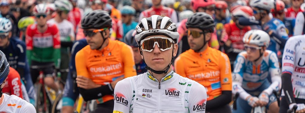 Dominierte die Katalonien-Rundfahrt: Tadej Pogacar. - © Eric Renom/LaPresse via ZUMA Press/dpa