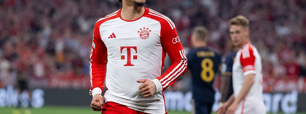 Leroy San&eacute; trainiert wieder mit der Mannschaft. - &copy; Sven Hoppe/dpa