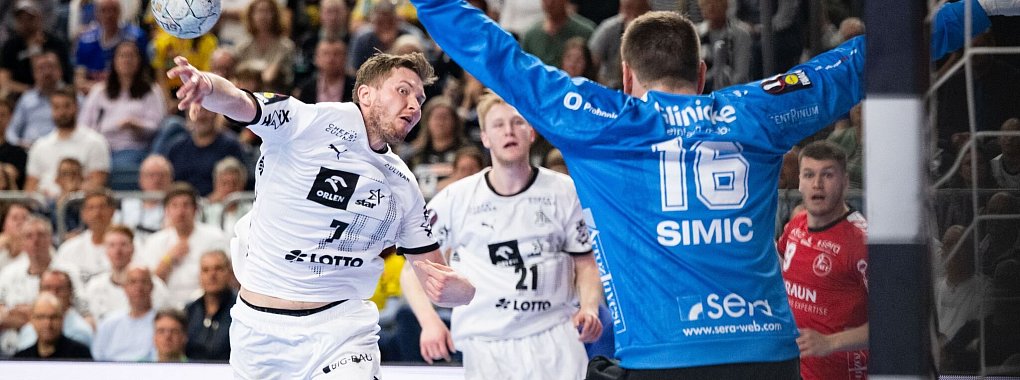 Der THW Kiel und die MT Melsungen lieferten sich ein umkämpftes Pokal-Finale. - © Marius Becker/dpa