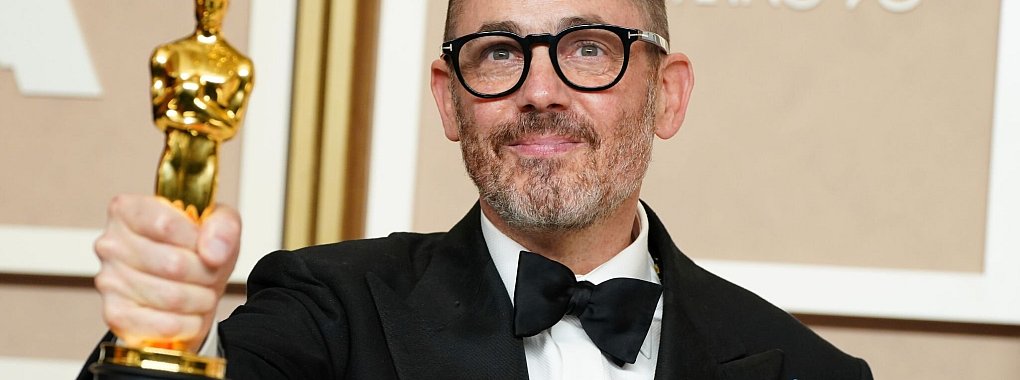 Oscar-Gala 2023: Regisseur Edward Berger holt mit «Im Westen nichts Neues» für Deutschland unter anderem den Academy Award für den besten internationalen Spielfilm (Archivfoto) - © Jordan Strauss/Invision/AP/dpa