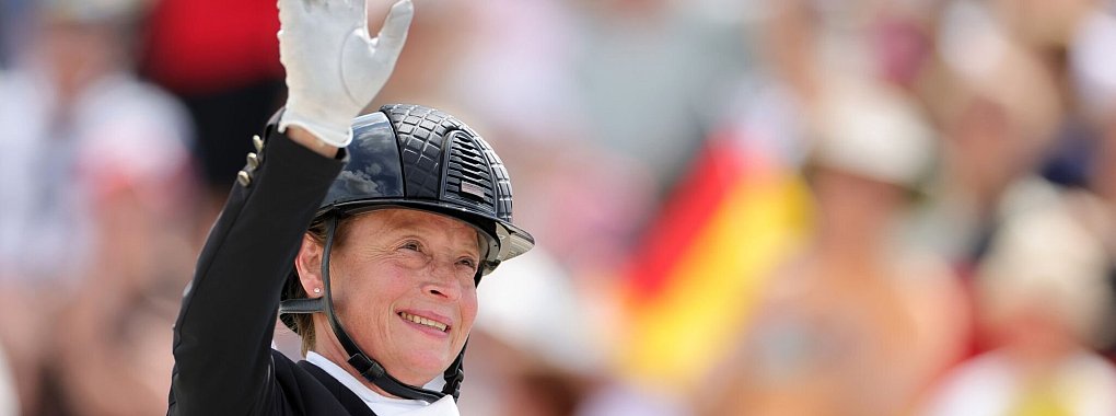 Isabell Werth bringt das deutsche Team in F&uuml;hrung. - &copy; Rolf Vennenbernd/dpa