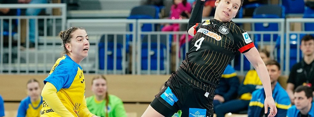 Hat sich im Spiel gegen die Ukraine verletzt: Alina Grijseels. - &copy; Uwe Anspach/dpa