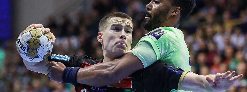 Manuel Zehnder (l) erzielte sieben Tore gegen den Titelverteidiger. - © Ronny Hartmann/dpa-Zentralbild/dpa
