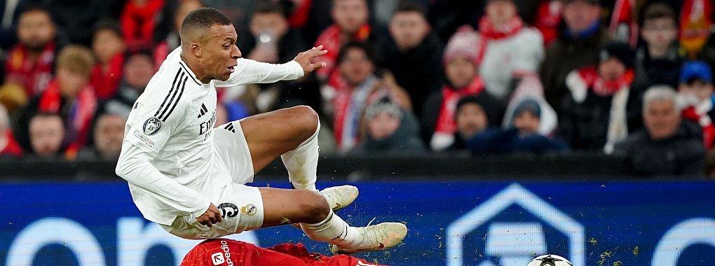 Kylian Mbappe erlebte auch in Liverpool einen gebrauchten Abend. - © Peter Byrne/PA Wire/dpa