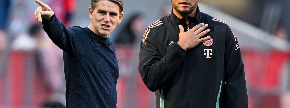 Sportdirektor Christoph Freund (l) ärgert sich über den kanadischen Verband. - © Sven Hoppe/dpa