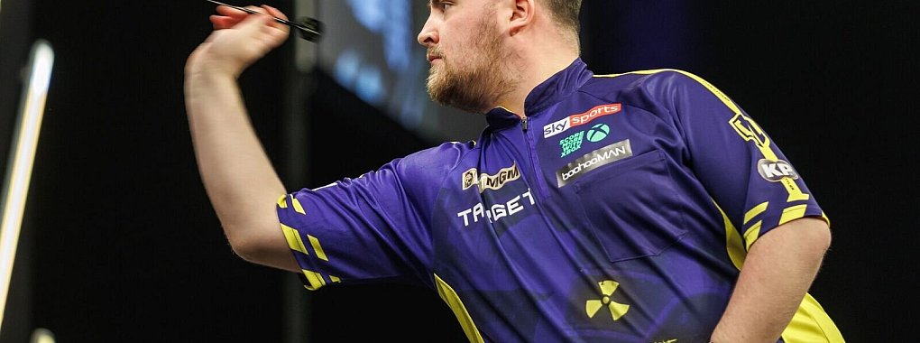 Luke Littler ist der Star der Szene. - © Andreas Gora/dpa