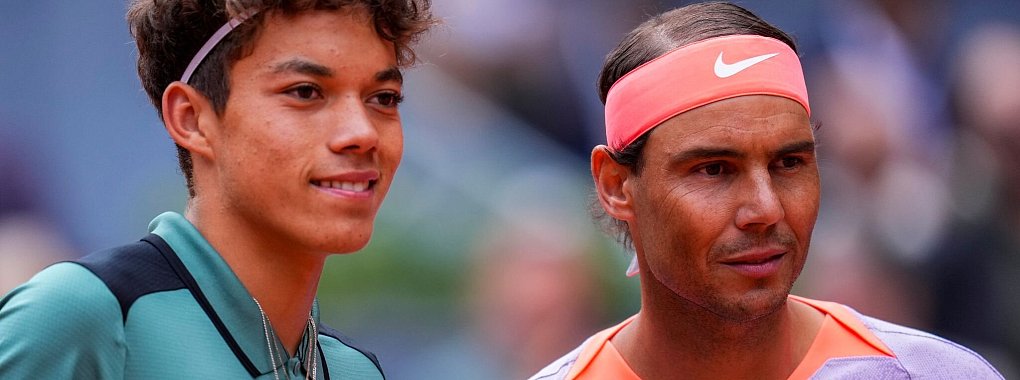 Rafael Nadal (r) erteilte dem erst 16 Jahre alten US-Amerikaner Darwin Blanch in Madrid eine Lehrstunde. - &copy; Manu Fernandez/AP/dpa