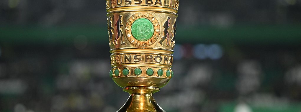 Im DFB-Pokal geht es um sportliches Prestige und viel Geld. - © Swen Pförtner/dpa