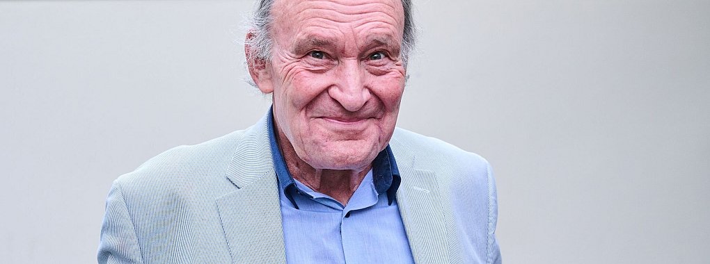 Michael Mendl ist unter anderem in seiner Rolle als Kanzler Willy Brandt bekannt. (Archivbild) - © Annette Riedl/dpa