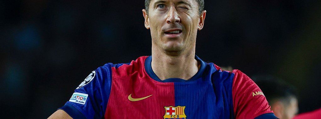 Barcelona-Stürmer Robert Lewandowski leitete den klaren Sieg ein. - © Joan Monfort/AP/dpa