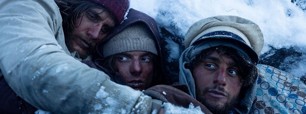 Im Thriller &laquo;Die Schneegesellschaft&raquo; geht es um die Ereignisse nach einem Flugzeugabsturz 1972 in den Anden. - &copy; -