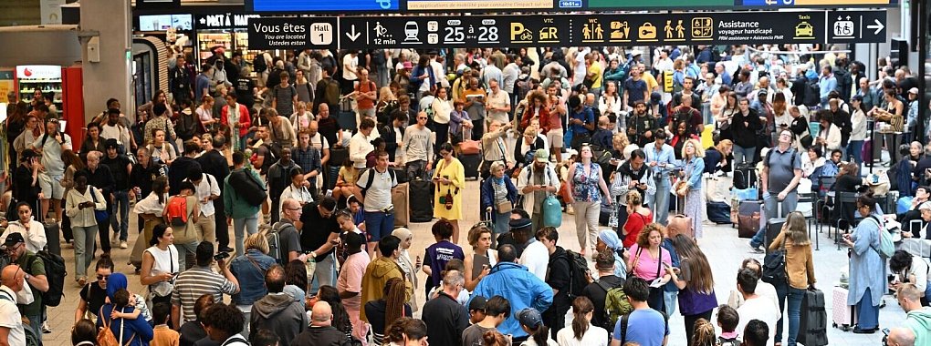 Ein linker Aktivist wurde nach den Bahnanschl&auml;gen in Frankreich festgenommen. (Archivbild) - &copy; Sebastian Kahnert/dpa