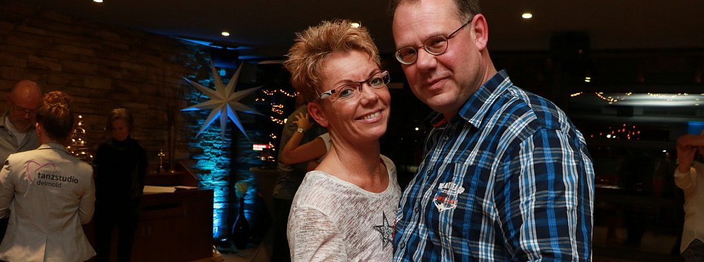 Schnell zusammengefunden: Nicole Hill (46) aus Lügde und Horst Kehme (44) aus Lage-Kachtenhausen haben sich beim Tanzkurs im Sonvida kennengelernt. Schnell wurde aus einer Bekanntschaft mehr. - © Kirsten Fuhrmann