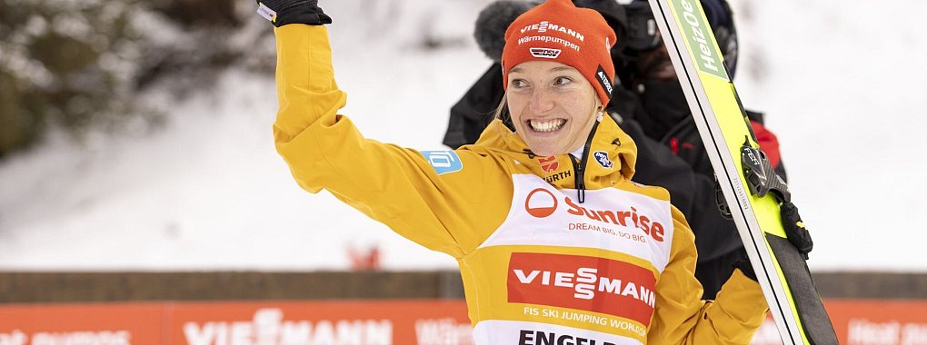 Ob Katharina Schmid bei einer geplanten Vierschanzentournee für Frauen noch aktiv dabei ist, ist offen. - © Philipp Schmidli/KEYSTONE/dpa