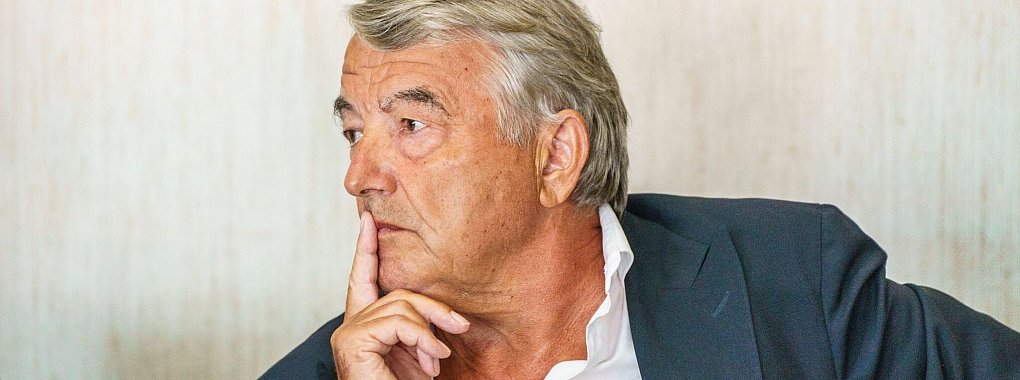 Wolfgang Niersbach soll am 30. Januar im Sommermärchen-Prozess als Zeuge aussagen. - © Andreas Arnold/dpa Pool/dpa